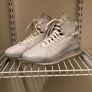 Nike air Saturn high tops with bubble heel